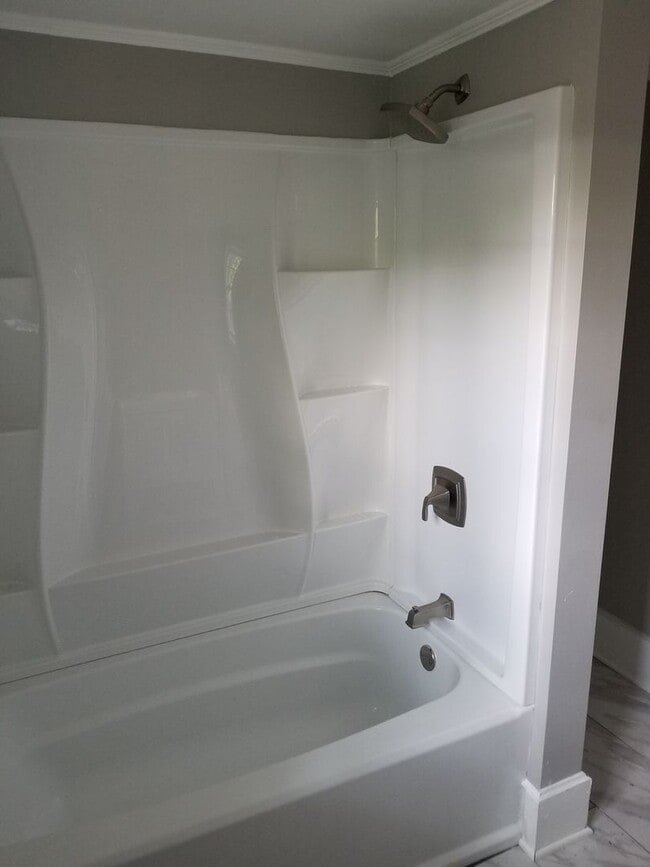 Building Photo - nice house