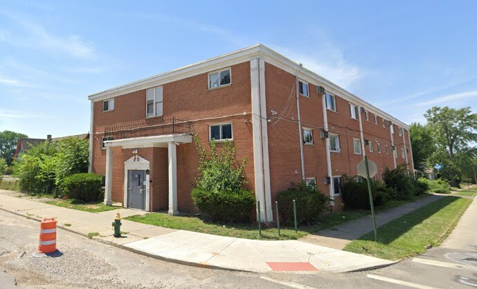 Building Photo - 14815-14835 Euclid Ave