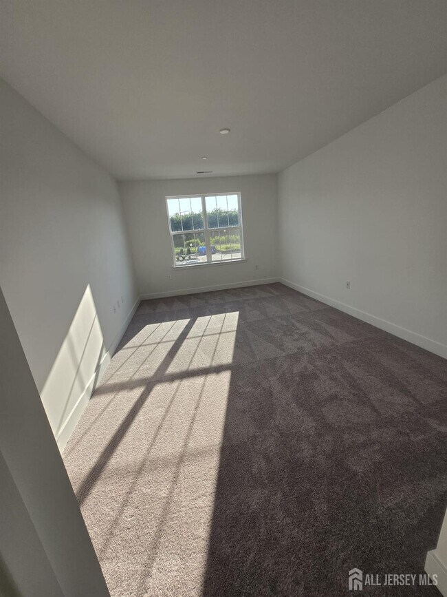 Building Photo - 28211 Radford Ct