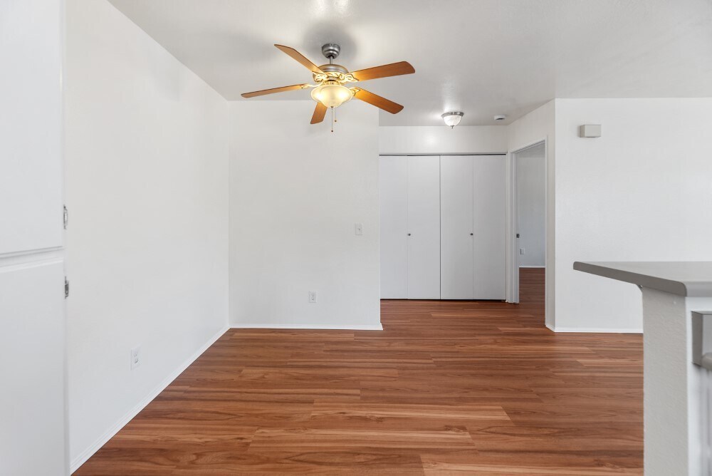 Building Photo - 215 Woodland Pky