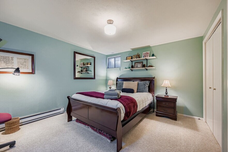 Building Photo - 2751 Glenwood Dr