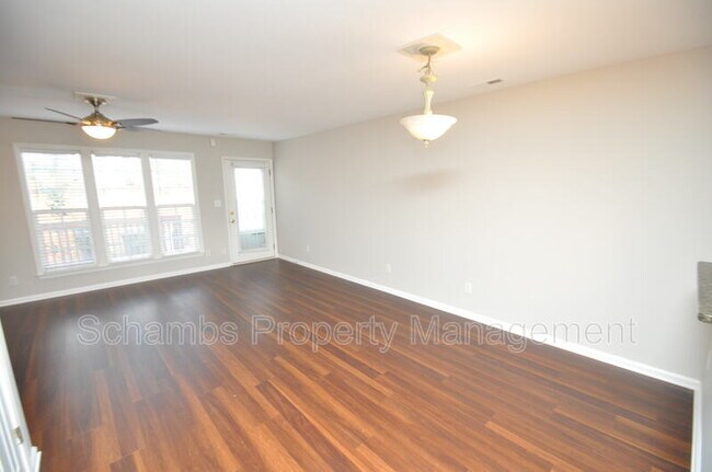 Building Photo - 402 Knightsborough Way