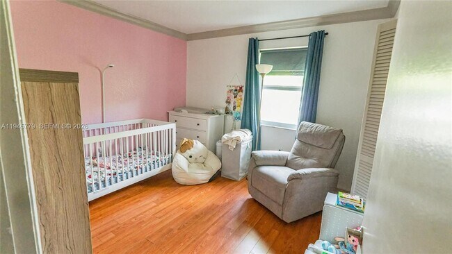 Building Photo - 235 Antilla Ave