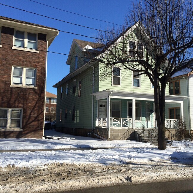 Primary Photo - 315-317 N Paterson Street