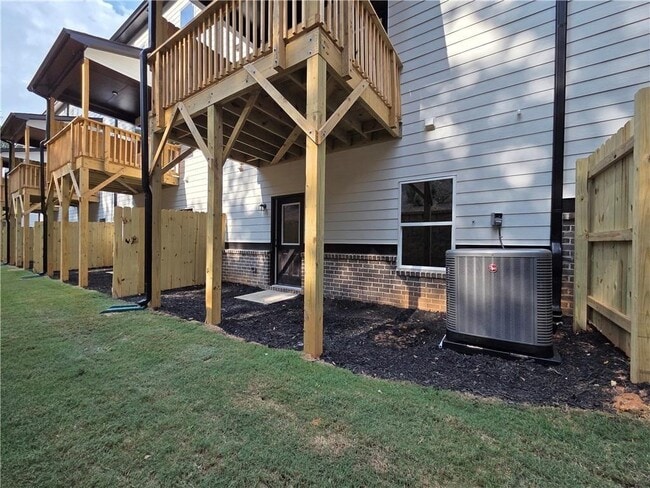 Building Photo - 6 Rock Pk Wy