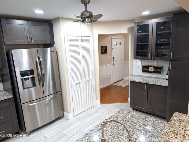 Building Photo - 177 Tulip Ln