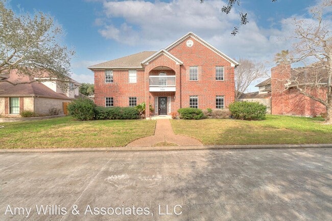 Building Photo - 4 br, 2.5 bath House - 7009 Brandon Dr