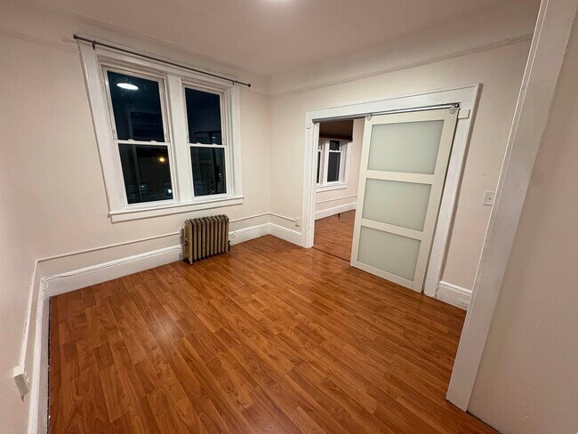 Building Photo - 6414 Park Ave