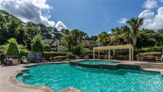 Building Photo - 5301 Walden Park Dr