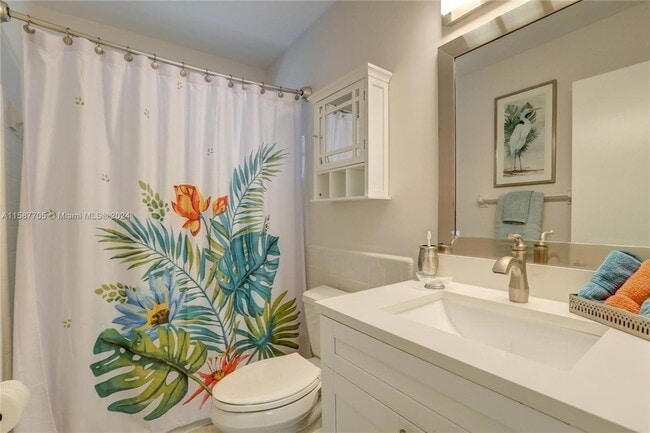 Building Photo - 5450 N Ocean Blvd