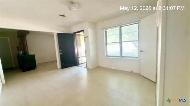Building Photo - 607 Curry Ave