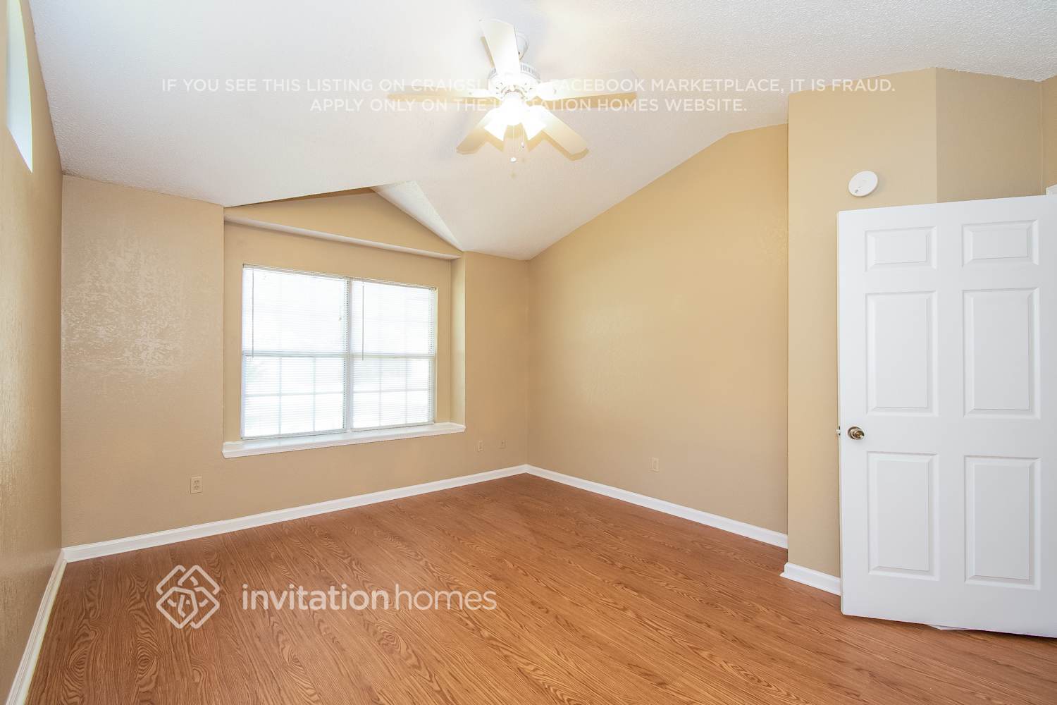 Building Photo - 8258 Lakemont Dr