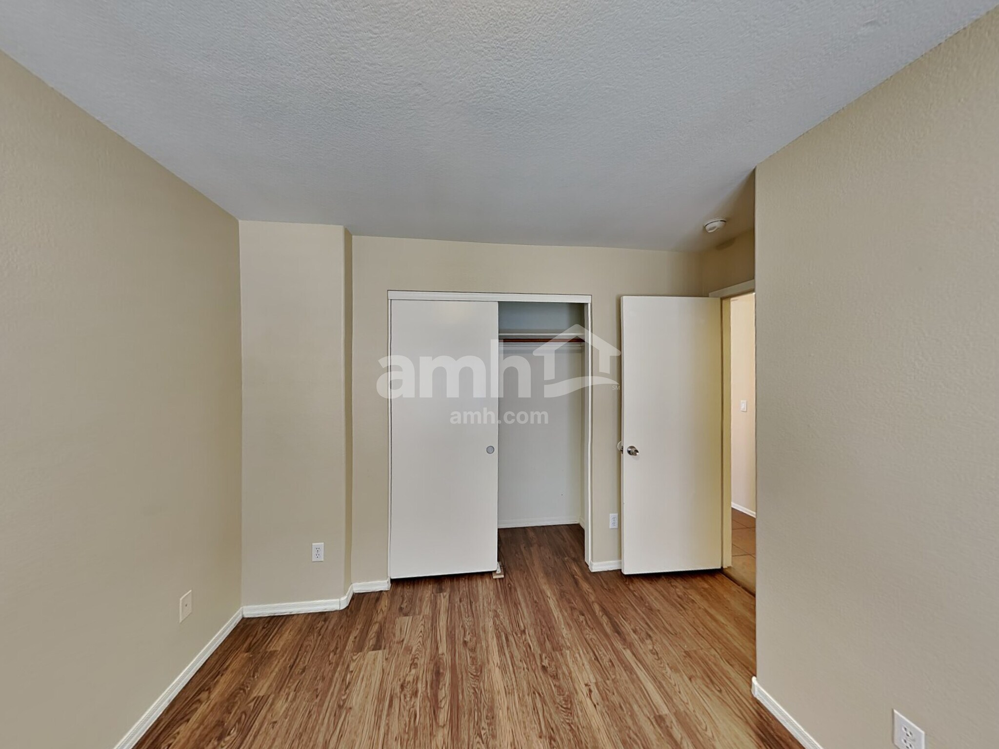 Building Photo - 16425 N 113th Dr