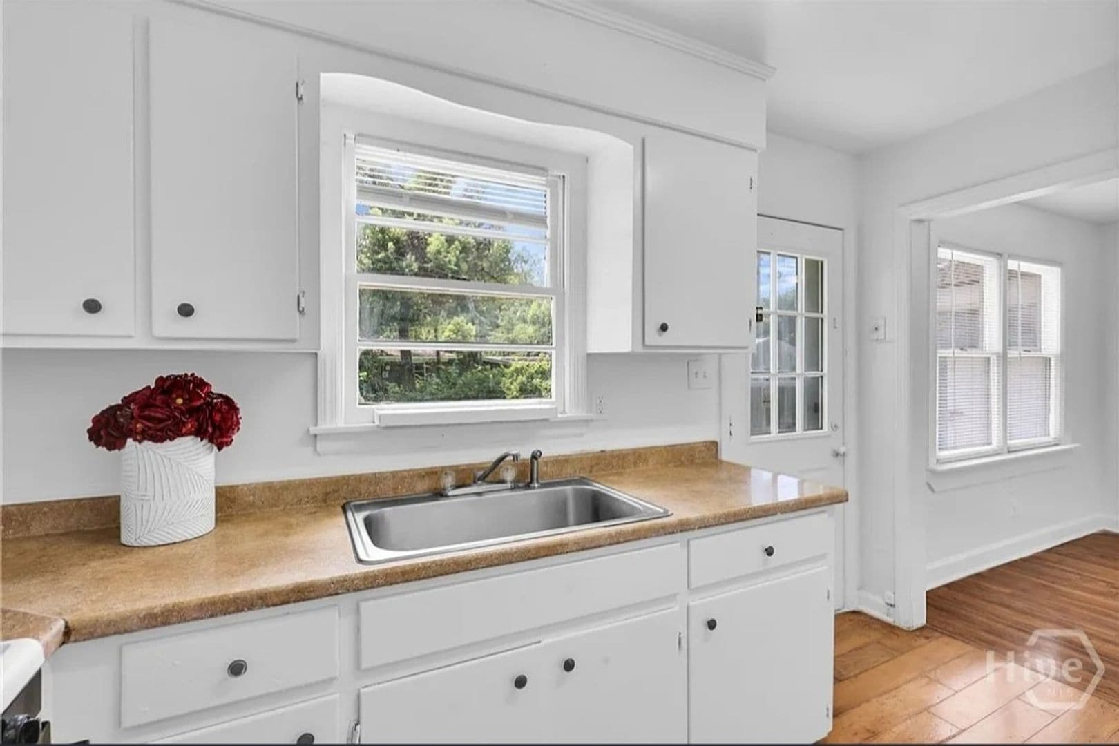 Building Photo - 7 Chippewa Dr