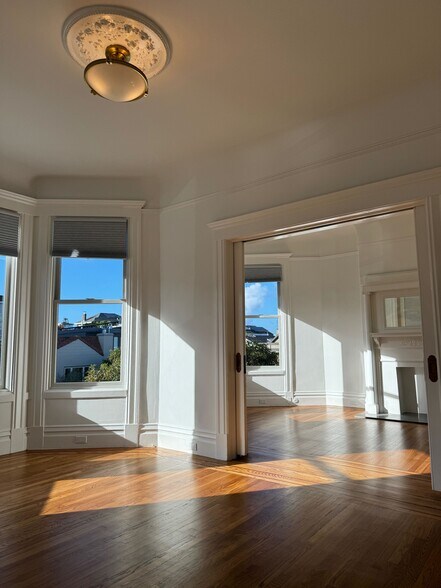 Building Photo - 427 Mississippi St