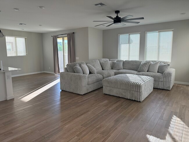 Building Photo - 18085 W Lupine Ave