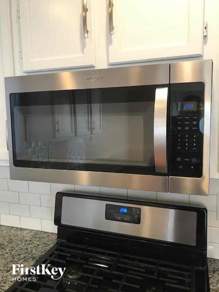 Building Photo - 4203 Salisbury Ct NW