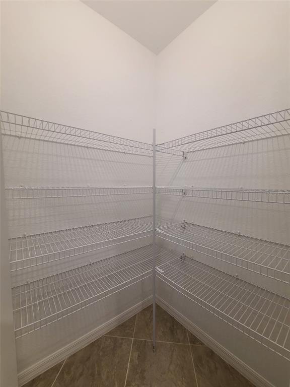 Building Photo - 19353 Nearpoint Dr