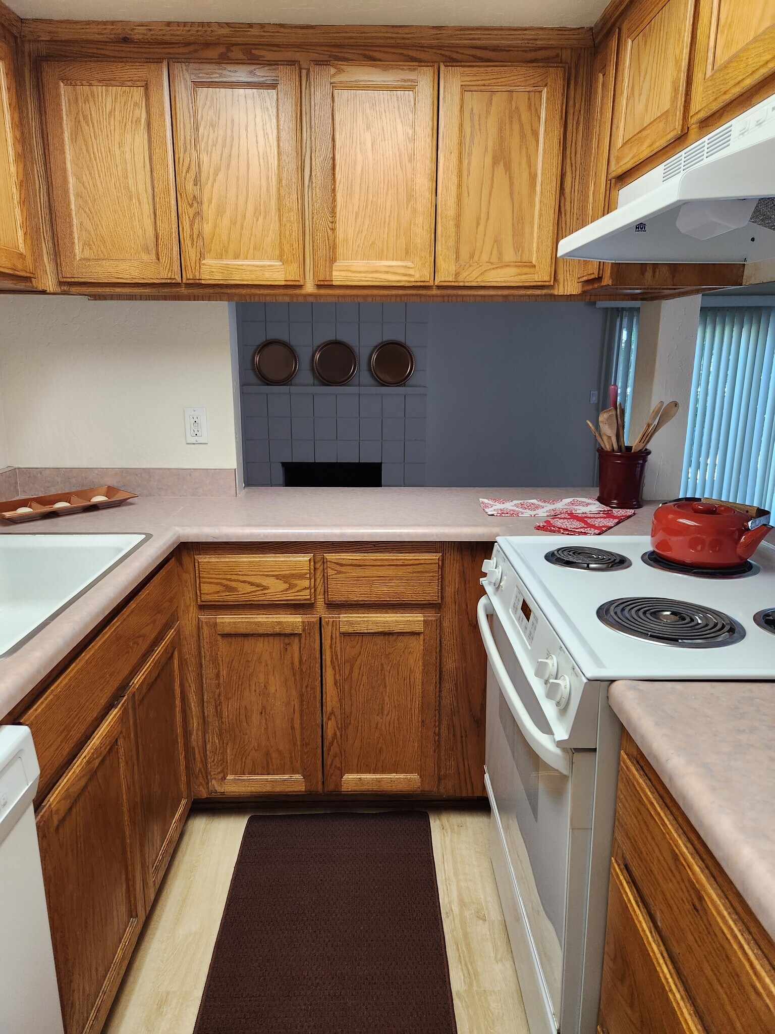 Building Photo - 6043 Leafwood Dr