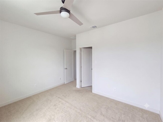 Building Photo - 1225 Westborough Ln