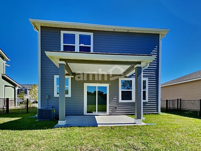 Building Photo - 1010 Tan Tara Trl