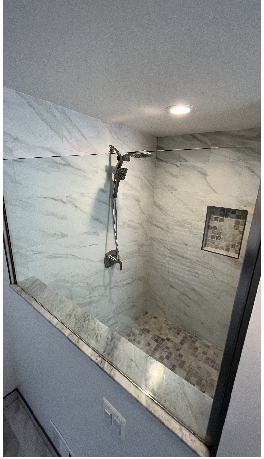 master bath - second floor - 5835 Pinecroft Dr