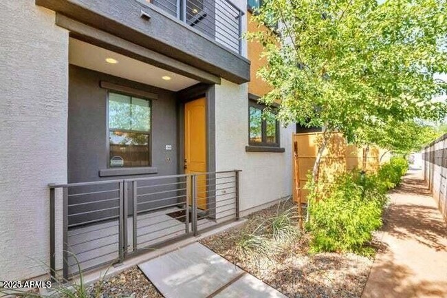 Building Photo - 2090 S Dorsey Ln