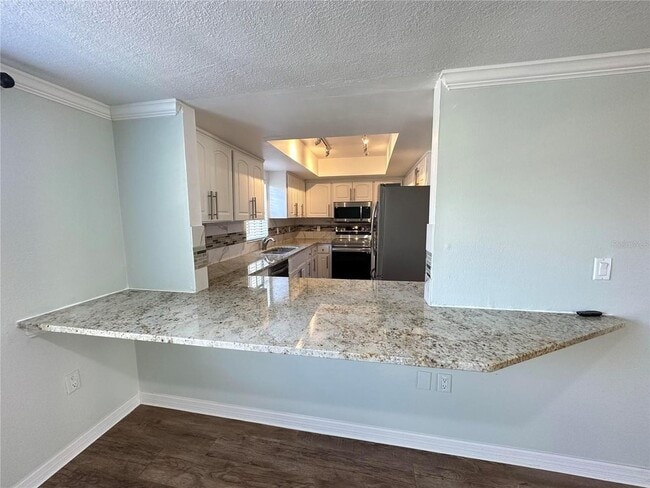 Building Photo - 2450 Heron Terrace