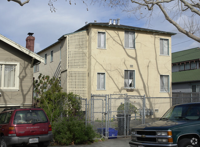 Building Photo - 1411-1413 Alcatraz Ave