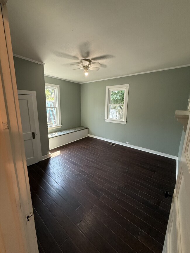 Building Photo - 25 Woodrow Ave