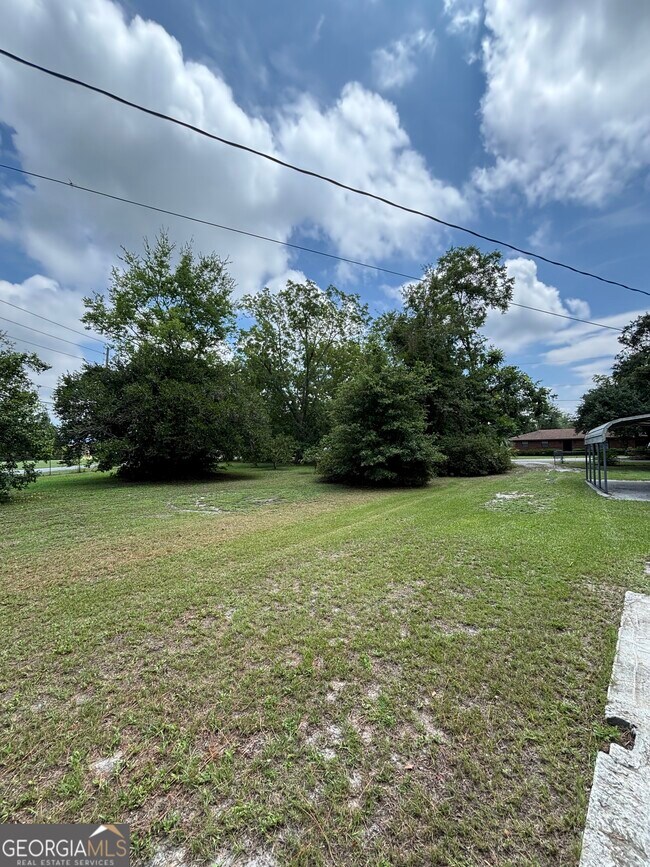 Building Photo - 44 Olympic Ln