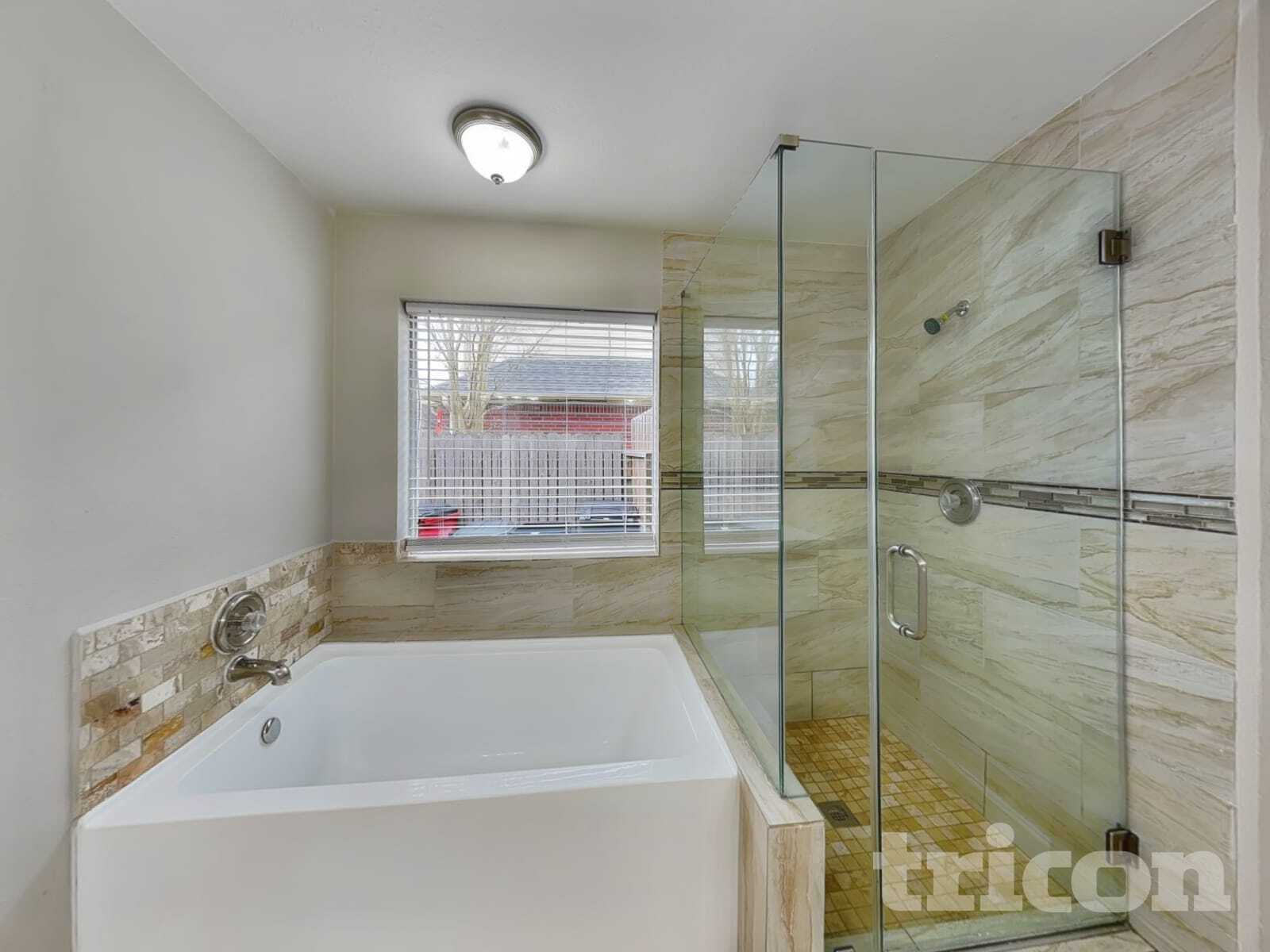 Building Photo - 20515 Forest Stream Dr