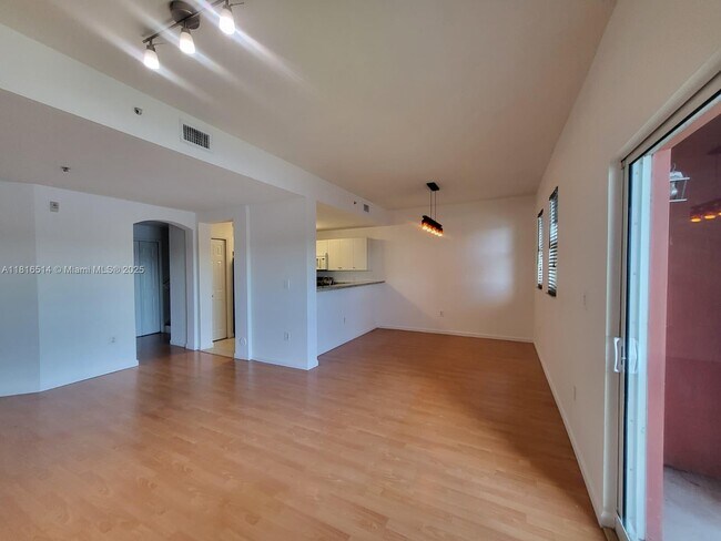 Building Photo - 11001 NW 83rd St