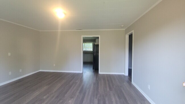 Building Photo - 1 month free call for details!!!  2-Bedroom Retreat in Huntsville – Cozy 803 Sq Ft Haven on Foste...