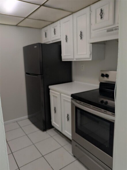 Building Photo - 4133 NW 88th Ave