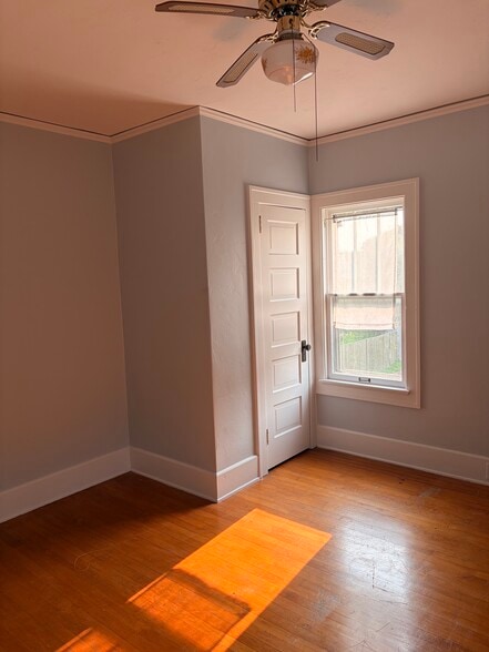 Northwest Bedroom - 2226 N 6th St