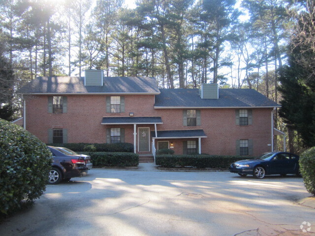 Building Photo - 3227 Highpoint Ct