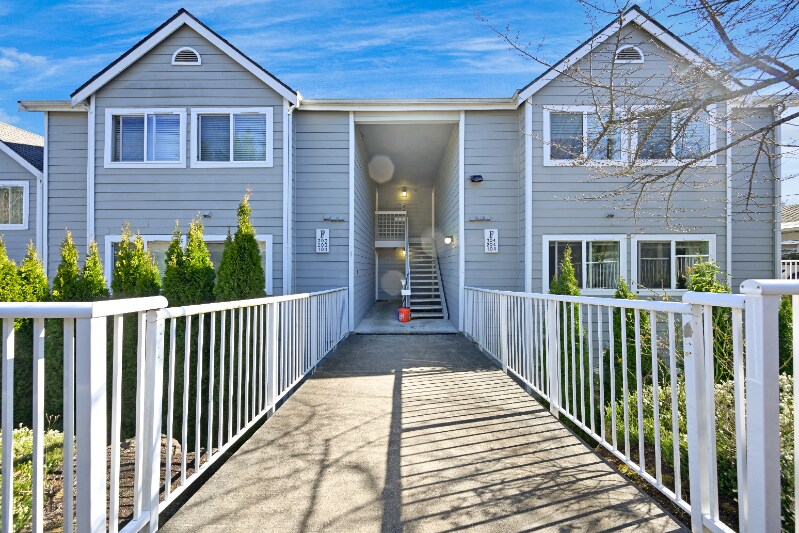 Building Photo - 12530 109th Ct NE