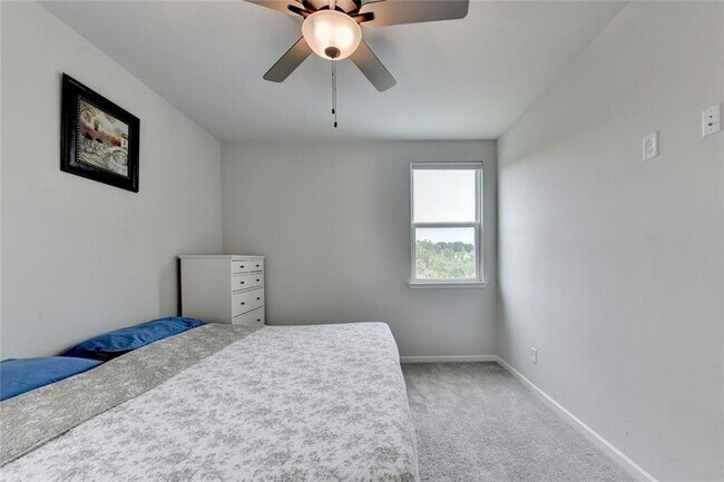 Building Photo - 4665 Shipley Ave