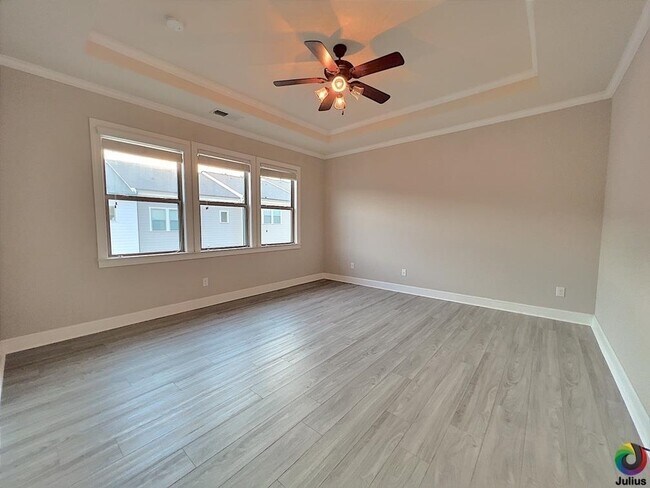Building Photo - 4254 Spruce Pine Alley