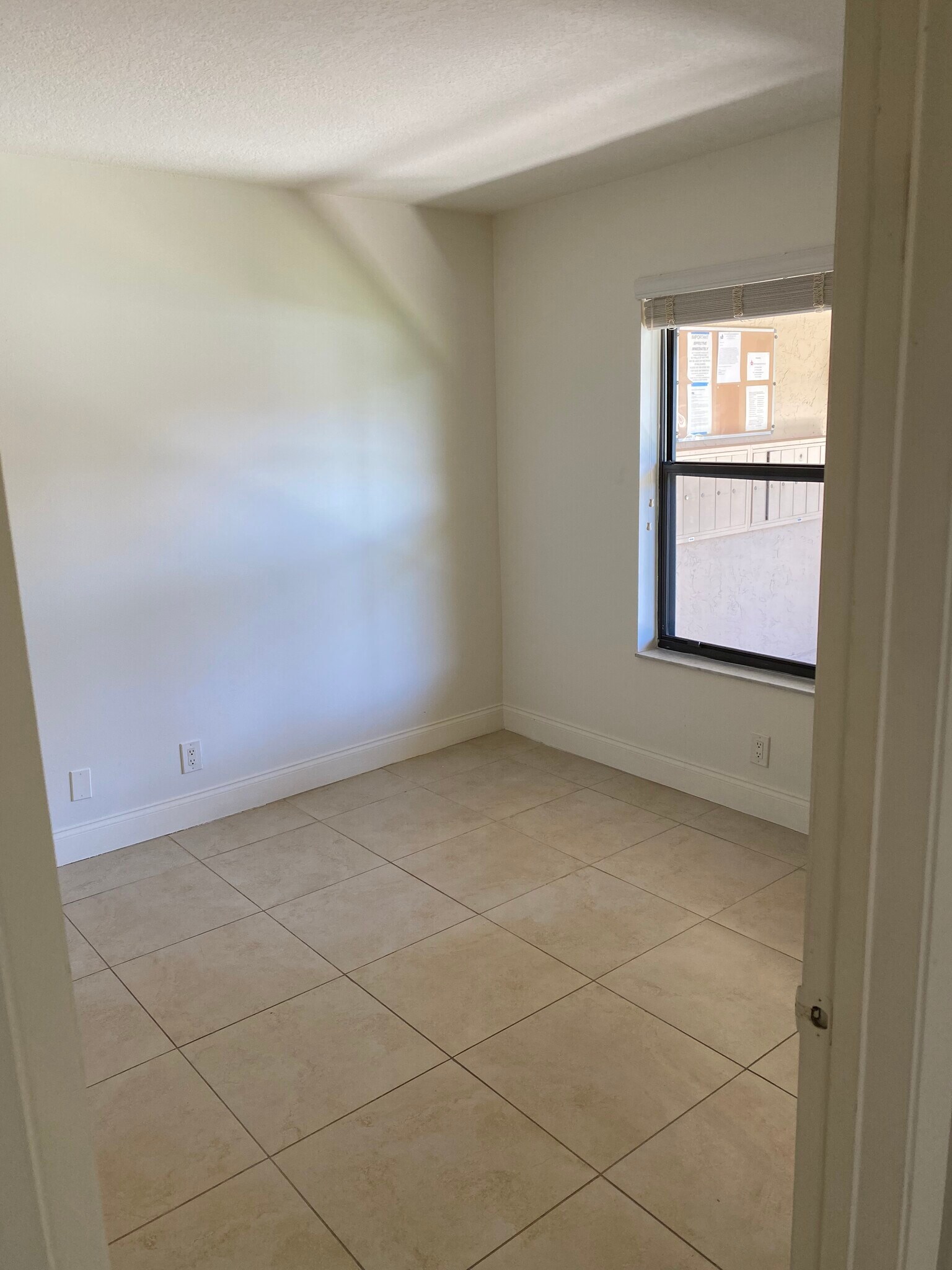 Front Bedroom - 21900 Lake Forest Cir