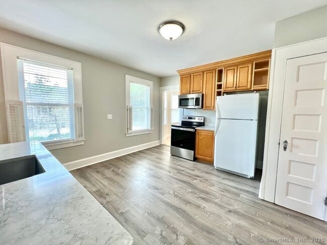 Building Photo - 38 Harborside Dr
