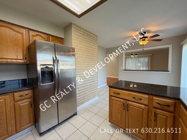 Building Photo - 344 Boulder Dr