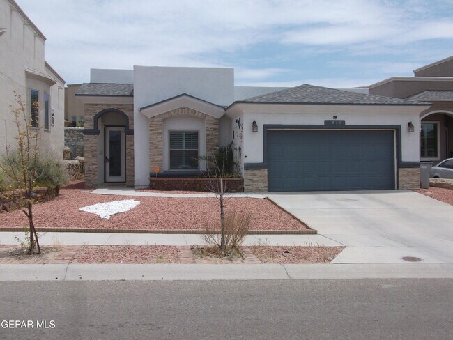 Primary Photo - 7836 Enchanted View Dr