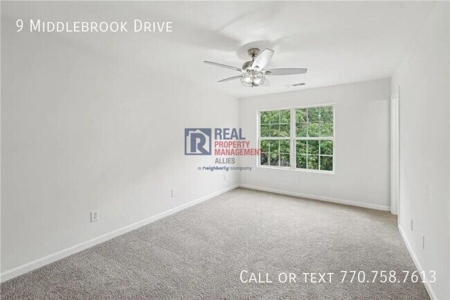 Building Photo - 9 Middlebrook Dr