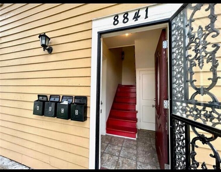 Building Photo - 8841 S Claiborne Ave
