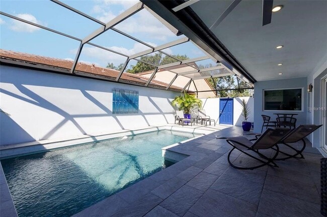 Building Photo - 3694 Glen Oaks Manor Dr