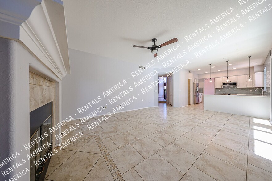 Building Photo - 15039 N 54th Pl