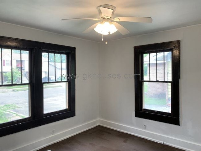 Building Photo - 1785 Steiner Ave SW