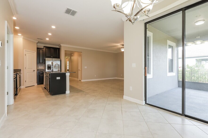 Building Photo - 9902 Ivory Dr